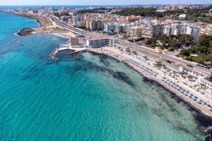 an aerial view of a beach and the ocean at Dimora Collina 2 in Sannicola