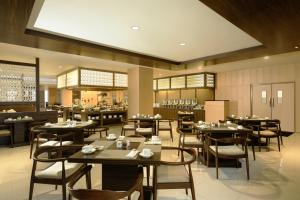 Restaurace v ubytování Hotel Chanti Managed by TENTREM Hotel Management Indonesia