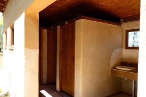 Foto de la galeria de EcoCampingQuesa a Quesa