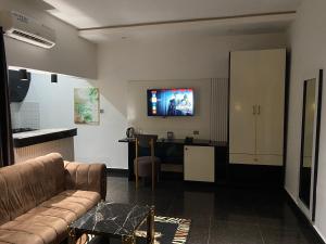 Gallery image of Merry Spill Hotel and Apartment in Uyo +1 photo