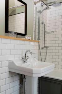 Gallery image of Pen and Parchment by Greene King Inns in Stratford-upon-Avon