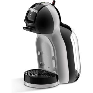 a black and white tea kettle on a white background at Yellow Door in Gafanha da Encarnação