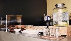 Comida en o cerca de este hotel