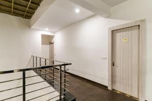 Gallery image of Hotel O The Rise in Gurgaon +50 photos