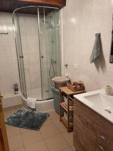 A bathroom at Lupshalte Még 34 kép