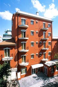 The building in which az apartmanhoteleket is located