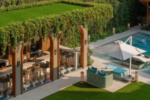 an overhead view of a resort with a pool and a restaurant at Meliá Pattaya Hotel in Pattaya