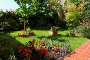 A garden outside Casa Rural Xixa Landetxea