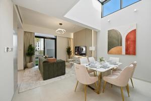 Luxury 4BR Villa with Pool Access and Family-Friendly