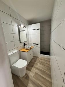 Et badeværelse på Hotel Viar
