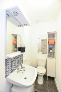 Koupelna v ubytování Union Street Apartment + 8 fotografií