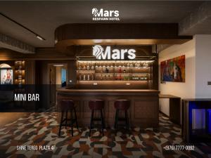 ใบรับรอง รางวัล เครื่องหมาย หรือเอกสารอื่น ๆ ที่จัดแสดงไว้ที่ Mars respawn hotel
