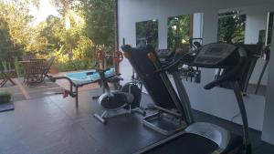 Fitness centrum a/nebo fitness zařízení v ubytování Las Orquideas Parque Hotel
