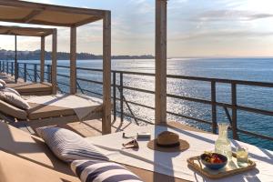 a view of the ocean from the deck of a cruise ship at Barceló Illetas Albatros - Adults Only in Illetas