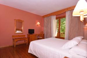 Gallery image of RVHotels Orri in Tredós +38 photos