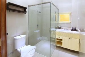 
A bathroom at Java Villas Boutique Hotel & Resto
