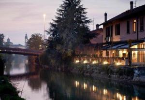 Výhled na řeku, která protéká v blízkosti bed and breakfast