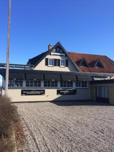Budova, kde se penzion – hostinec nachází
