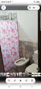 a bathroom with a sink and a toilet in a room at S de uribe 2 in Uribelarrea