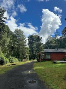 a house on the side of a road at Casa Salto Pichi Ignao in Lago Ranco