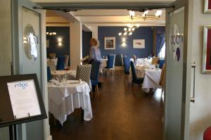 Ardington Hotel餐厅或其他用餐的地方