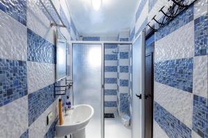 Bathroom sa Hotel Nisrine +98 photo