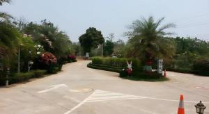 a parking lot with a bunny in a driveway at Fancy Resort in Ban Samran