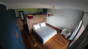 an overhead view of a bedroom with a bed at Villa F&B 2 in Solarte