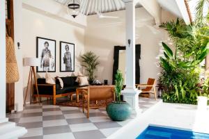 Πισίνα στο ή κοντά στο Villa Tsuchi