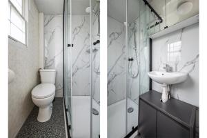 two pictures of a bathroom with a toilet and a sink at 80, Midden in de natuur - Airco! in Oisterwijk +16 photos