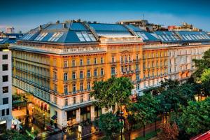 El edificio en el que está el hotel
