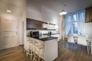 Gallery image of Modern Designed Oldtown Square Apartment in Prague