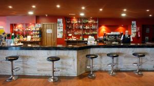 Area lounge atau bar di Hotel Natura Park