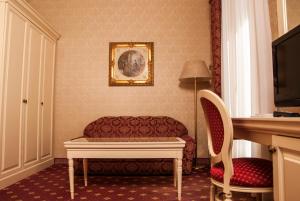 TV a/nebo společenská místnost v ubytování Hotel Terme Roma