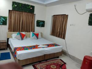 a bedroom with two beds in a room at A2 Guest House in Salt Lake City