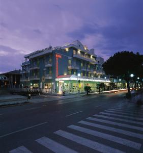 Zgradba, v kateri se nahaja hotel