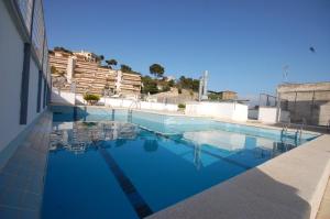 Bazén v ubytovaní Lets Holidays APARTMENT POOL TERRACE TOSSA DE MAR alebo v jeho blízkosti