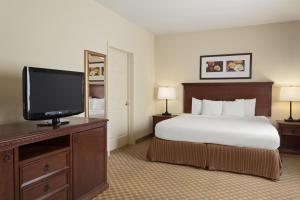 Foto da galeria de Country Inn & Suites by Radisson, Saraland, AL em Saraland