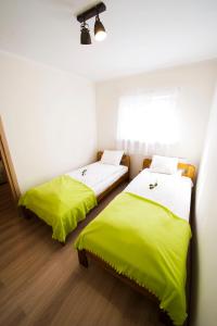 Posteľ alebo postele v izbe v ubytovaní Królewski Apartament + 8 fotografií