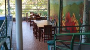 Restaurace v ubytování Hotel El Bosque Valledupar