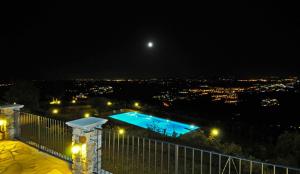 The swimming pool at or close to Agriturismo Cima alla Serra