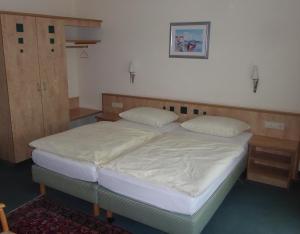 Postel nebo postele na pokoji v ubytování Hotel Ring Park