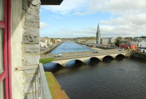 Gallery image of Ballina Manor Hotel in Ballina