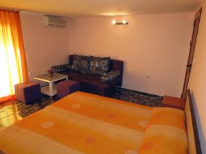 A seating area at Family Hotel Lebed