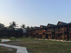 Gambar di galeri bagi TSG Aura di Pulau Neil