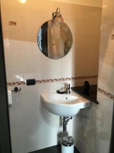 Imagen de la galería de Le Divine - Reception Via XXV Aprile 5, en Levanto 13 fotos más