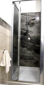 A bathroom at Residence Stendhal Guest House Még 37 kép