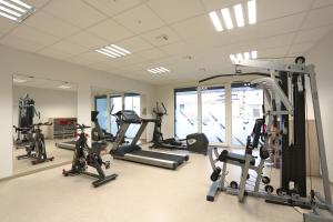 The fitness centre and/or fitness facilities at Apparteo Nancy