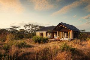 Rhino Rails JW Marriott Mount Kenya Rhino Reserve Safari Camp, Lamuria (updated ...