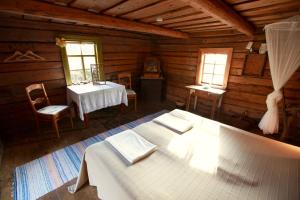 Postel nebo postele na pokoji v ubytování Metsara B & B